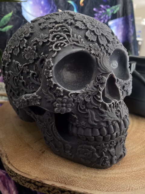 Bergamot & Patchouli Giant Sugar Skull Candle