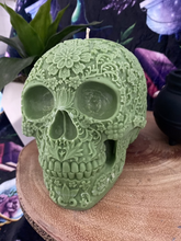 Load image into Gallery viewer, French Vanilla Bourbon Giant Sugar Skull Candle