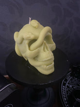 Load image into Gallery viewer, Japanese Honeysuckle Medusa Snake Skull Candle