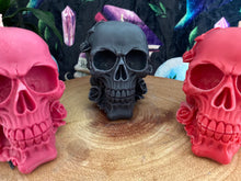 Load image into Gallery viewer, Amethyst Rose Skull Candle